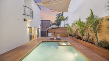 Apartamento (5 Bedrooms) | Fachada