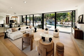 Apartment (5 Bedrooms) | Exterior - Valea Estate (Beverly Hills)