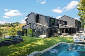 Exterior - Oak Haven Sanctuary (Studio City)