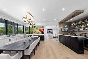 Apartamento (Multiple Bedrooms) | Comedor