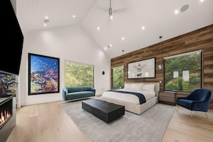 Apartamento (Multiple Bedrooms) | 8 dormitorios, tabla de planchar con plancha, ropa de cama