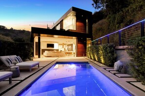 Exterior - Belfast Estate (West Hollywood)