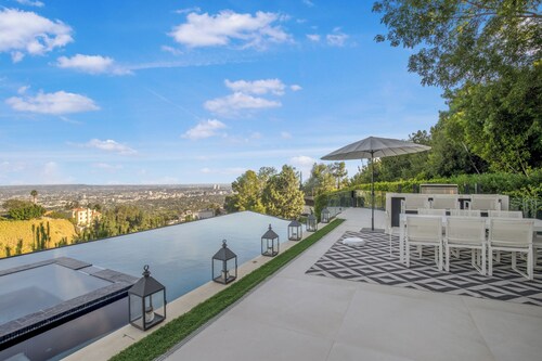Beverly Crest