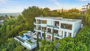 Apartment (5 Bedrooms) | Exterior - Beverly Crest (Beverly Hills)