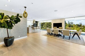 Villa (3 Bedrooms) | Exterior