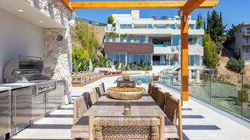 Apartamento (5 Bedrooms) | Fachada