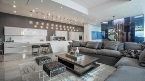 Apartment (4 Bedrooms) | Bahagian luar