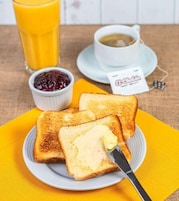 Desayuno continental incluido todos los días 