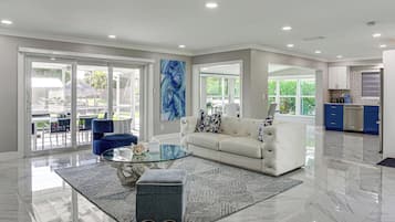 Rumah (2 Bedrooms) | Interior