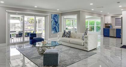 Waterfront Escape! Boaters Paradise in Cape Coral