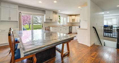 Spacious Home: Private Deck 4 Mi to Dtwn Fargo