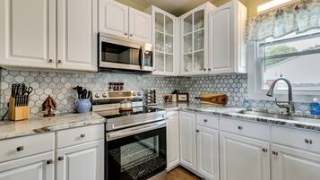 Rumah (4 Bedrooms) | Interior