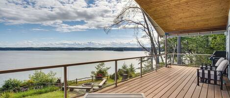 House (3 Bedrooms) | Front of property