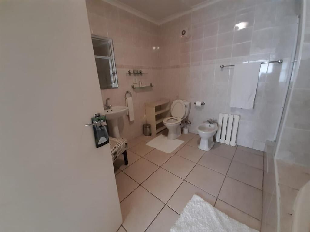Deluxe Double Room, Patio, Courtyard View | Bathroom