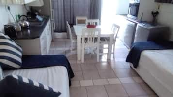 Chambre Double Confort, patio, vue cour intérieure