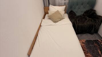 1 bedroom, iron/ironing board