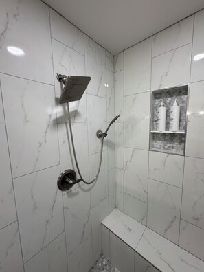 Bathroom - Charming 3BR Atlanta Bungalow Peaceful & Full of Character minutes from it all (Atlanta)