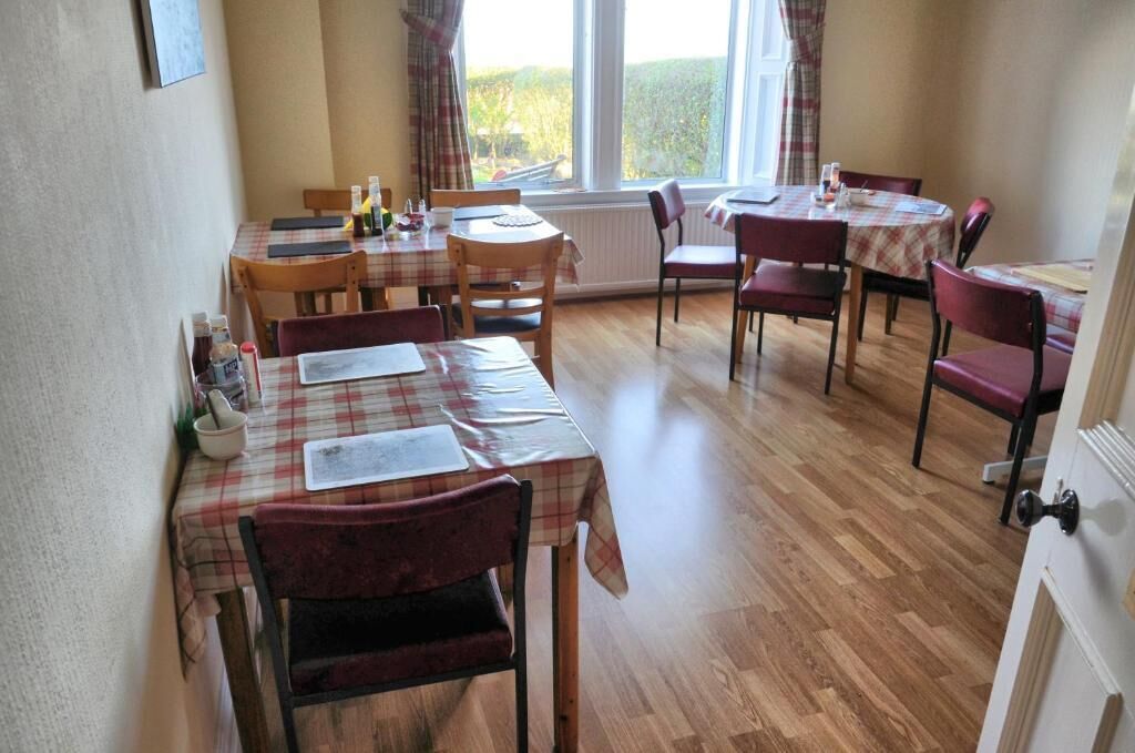 Family Room | Dining