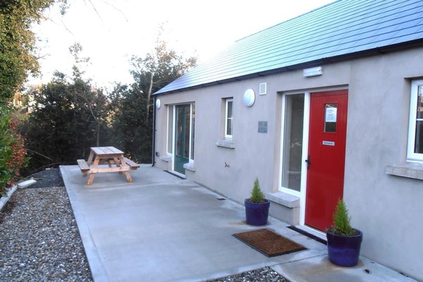 Comfort Shared Dormitory, Patio, Valley View | Outdoor dining