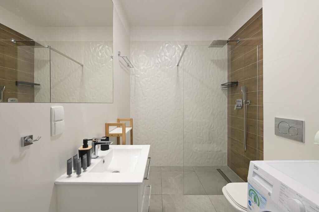 Appartement Deluxe, balcon, vue ville | Salle de bain