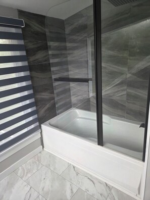 Shower, hair dryer, towels, soap -  Beautiful full house with access to Napanee River and own dock (Greater Napanee)