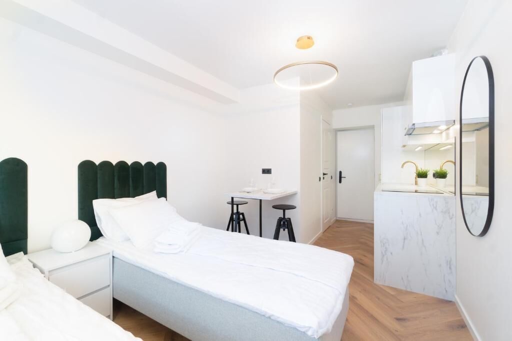 Superior Studio | Desk, laptop workspace, free WiFi