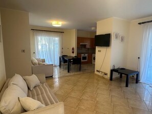 Living area - Elysia Park Pafos (Paphos)