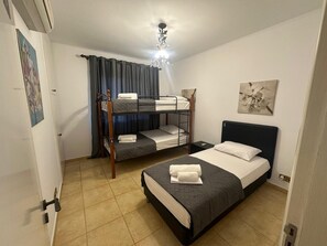 Room - Elysia Park Pafos (Paphos)
