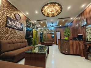 Khu sảnh