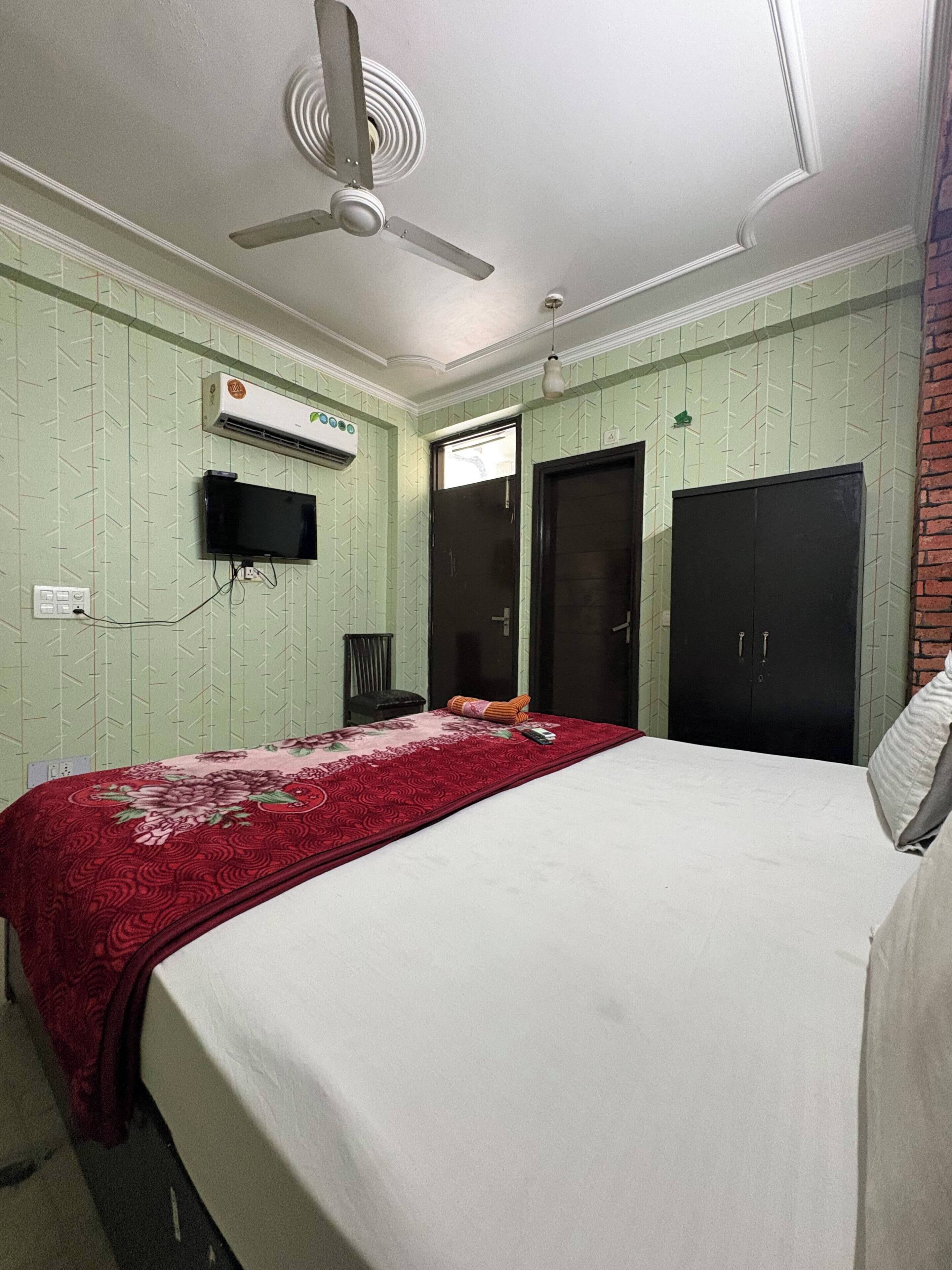 Deluxe Double Room, Balcony, Garden View