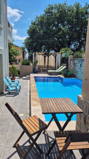 Pool - Spacious 4-bedroom house with private pool in Boka Bay (Tivat)