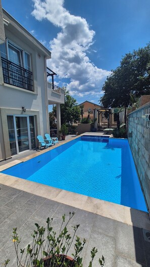 Pool - Spacious 4-bedroom house with private pool in Boka Bay (Tivat)