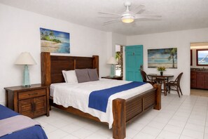 Desk, free WiFi - Palms Resort & Beach - Deluxe Queen Room (Christiansted)