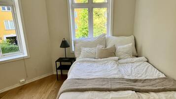 Free WiFi, bed sheets