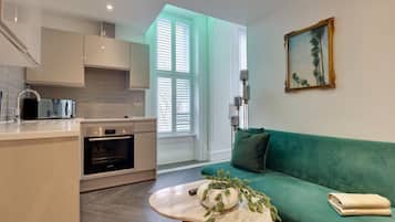 Deluxe-Apartment | Bügeleisen/Bügelbrett, kostenloses WLAN, Bettwäsche