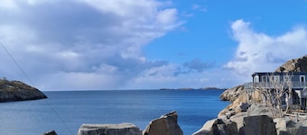 Henningsvær Harbour Retreat