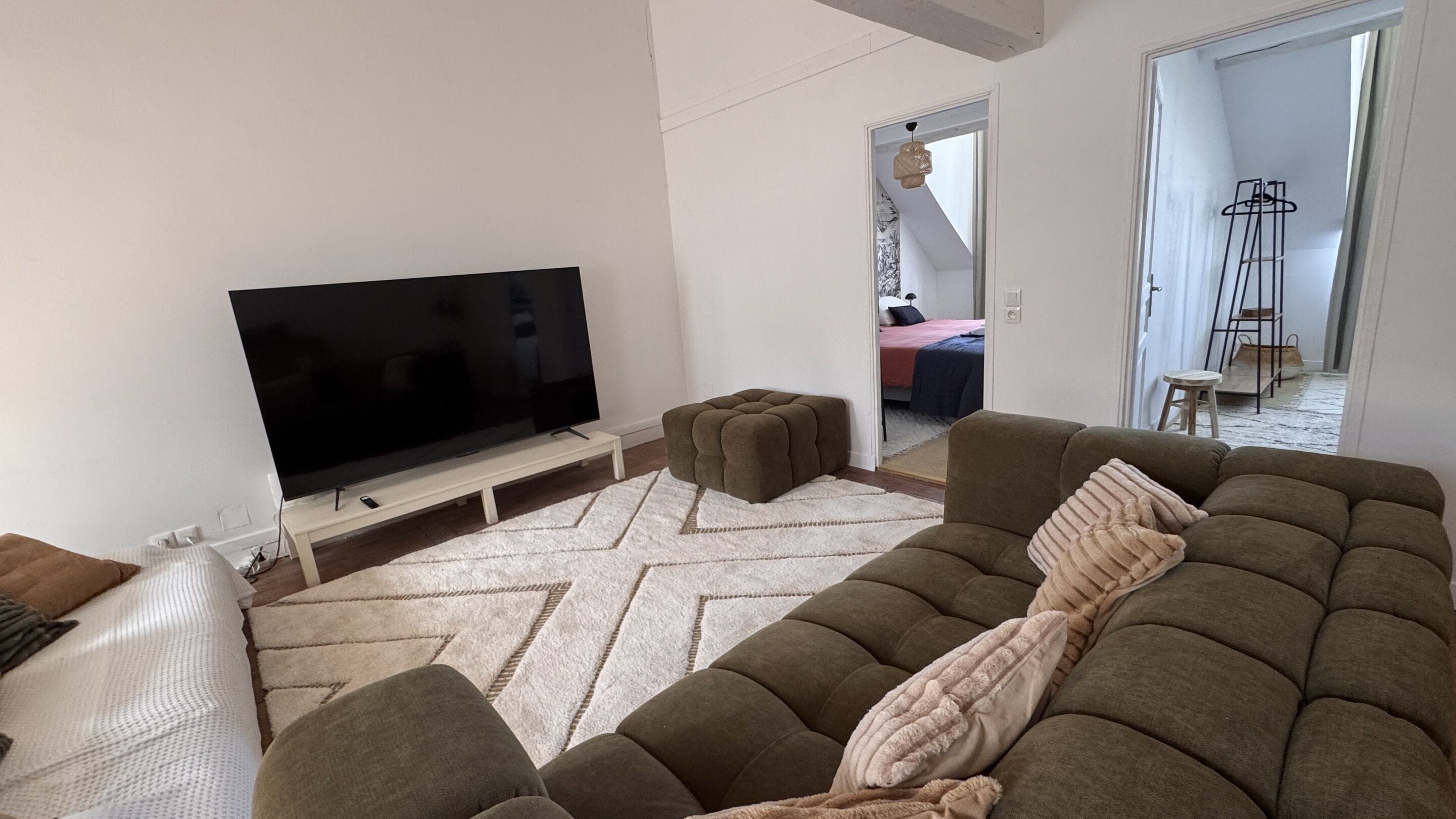 Family Suite, Private Bathroom, City View | Wi-fi percuma 