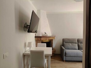 Interior - Vrbo Property (Bagni San Filippo)