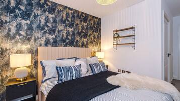 Luxury Apartment, Private Bathroom, City View (Prestige City Centre) | Blackout curtains, iron/ironing board, free WiFi