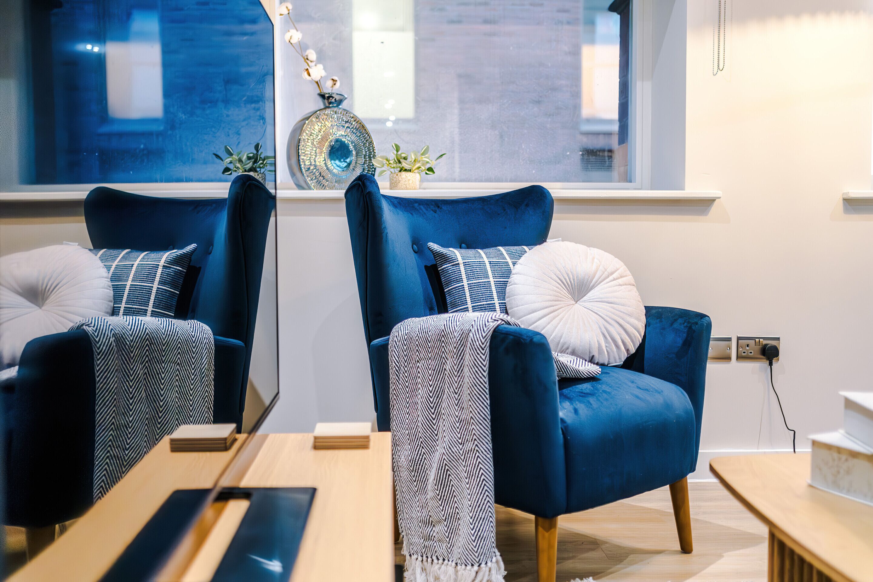 Luxury Apartment, Private Bathroom, City View (Prestige City Centre) | Lounge