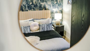 Luxury Apartment, Private Bathroom, City View (Prestige City Centre) | Blackout curtains, iron/ironing board, free WiFi