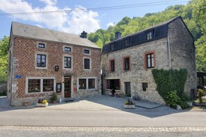 Exterior - Hôtel La Ferme de Sy (Ferrières)