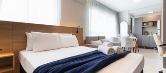 Botanik With Coworking, Pet Place, and Skyview By Carpediem