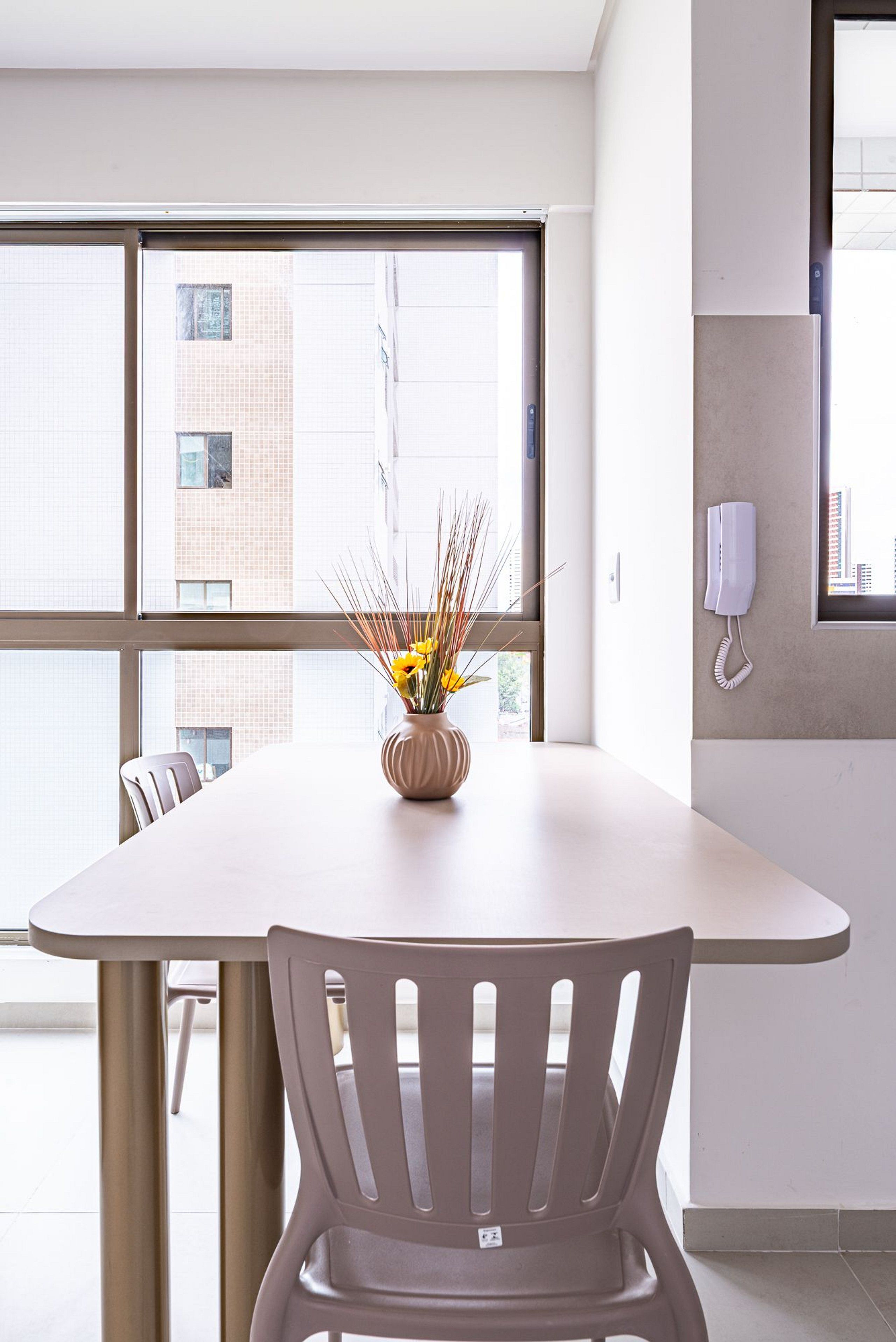 Apartment | Dining