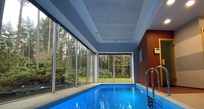 Kakumäe Raba Villa - holiday house with swimming pool in Tallinn