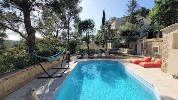 Pool - Villa Palama - Living room with heated pool & nature view (Marseille)