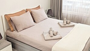 1 chambre, fer et planche à repasser, Wi-Fi gratuit, draps fournis