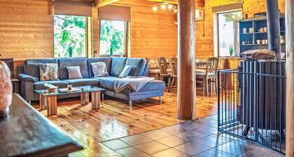 Stunning private villa for 8 people with WIFI, TV, pets allowed and panoramic view