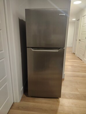 Apartment, 1 Bedroom | Interior - Cozy Riverview Apartment Modern Comfort and Scenic Views (Riverview)