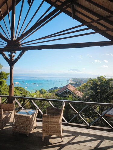 Peaceful 1-bedroom house with AC in charming Nusa Lembongan